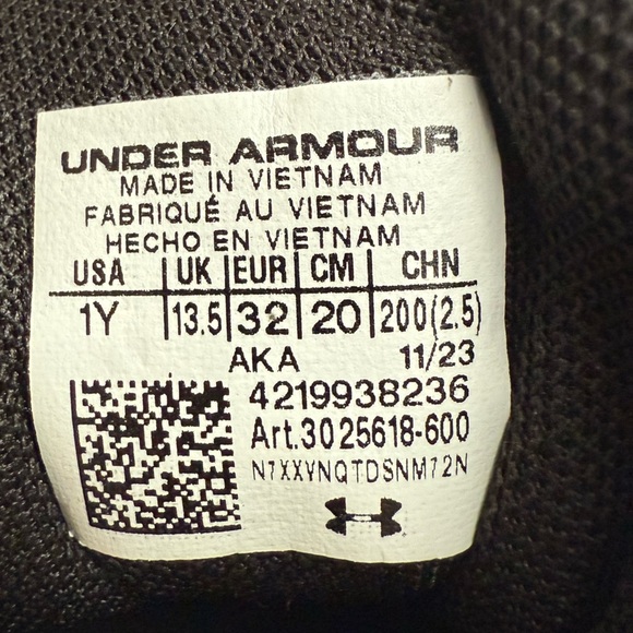 Under Armour Lockdown 6 Black Red 3025618-600 Boys Basketball Sneakers SZ 1 - Picture 5 of 9